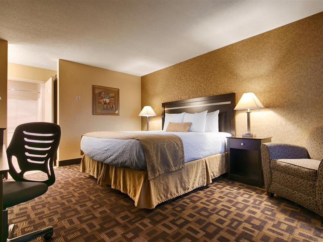 Best Western Plus Pleasanton Inn主图