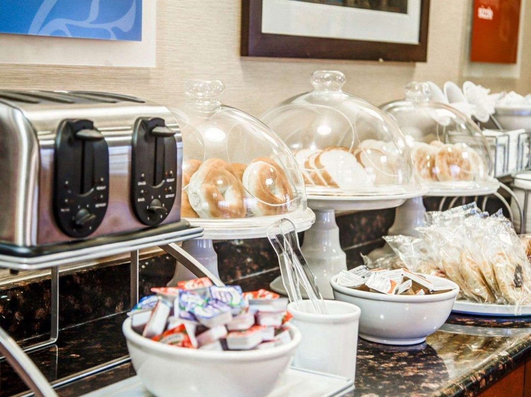 Comfort Suites Lombard - Addison主图