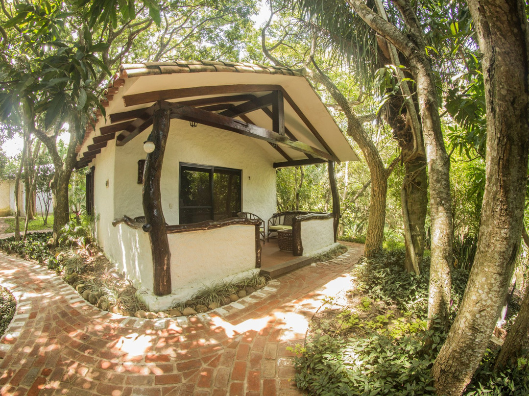 Hotel Güembé