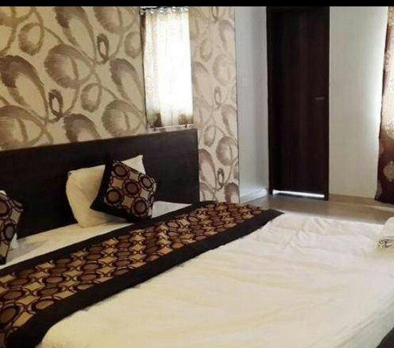 Oyo 27737 Hotel Celebration主图