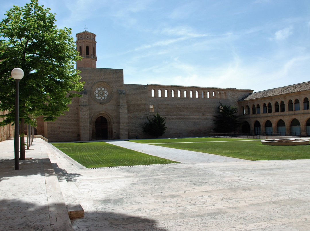 Monasterio de Nuestra Señora de Rueda景点图片