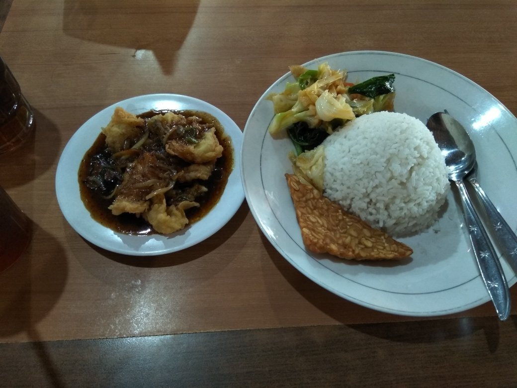 Rumah Makan & Catering Dua Putri