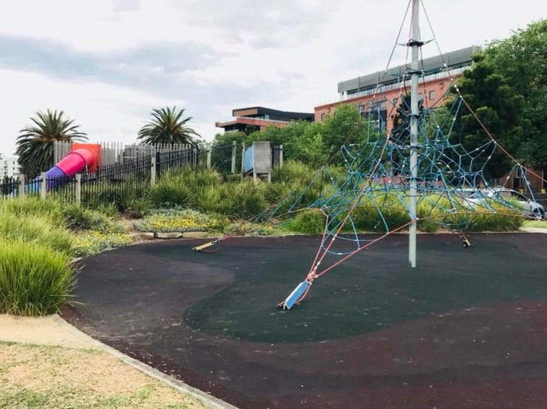 Poppy Kettle Playground-季隆必去景点