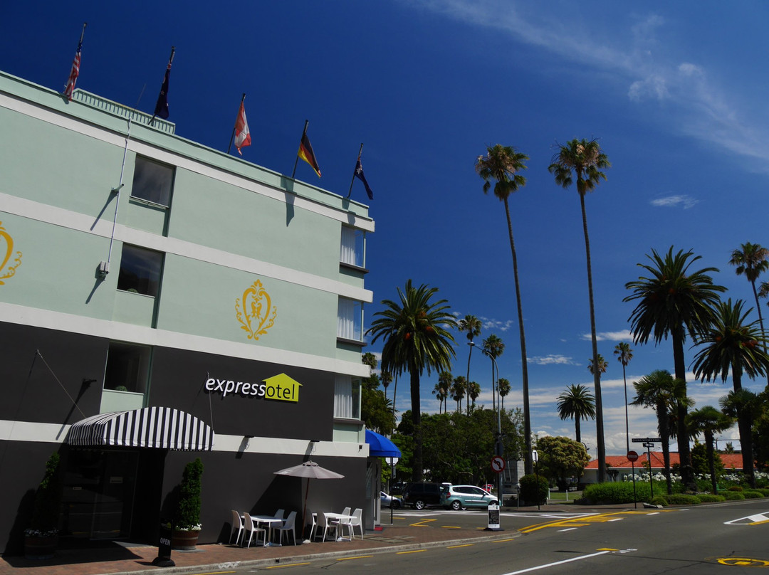 Expressotel主图