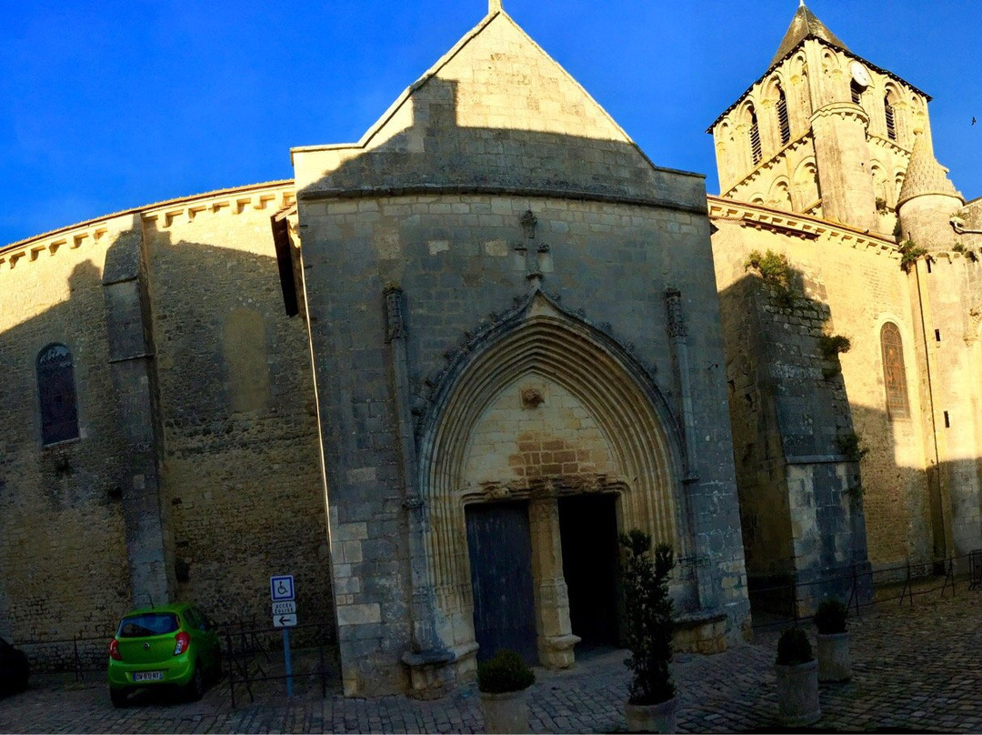 Eglise Notre-Dame et Saint-Junien景点图片