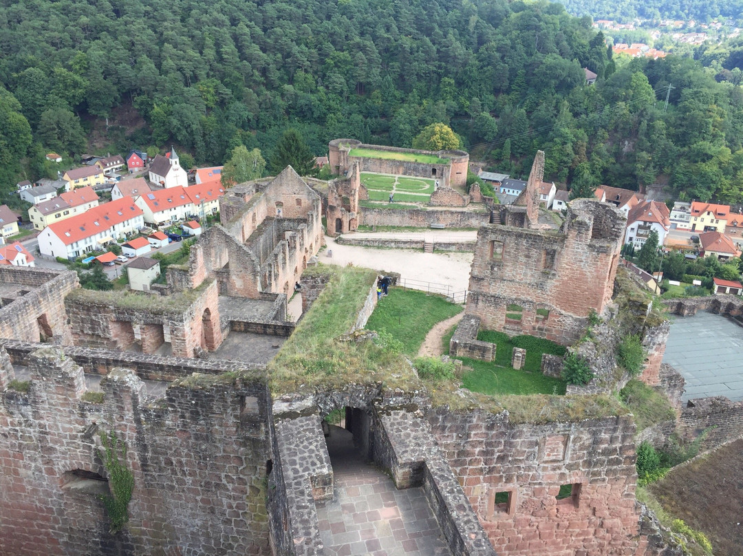 巴特迪克海姆旅游景点-Burgruine Hardenburg