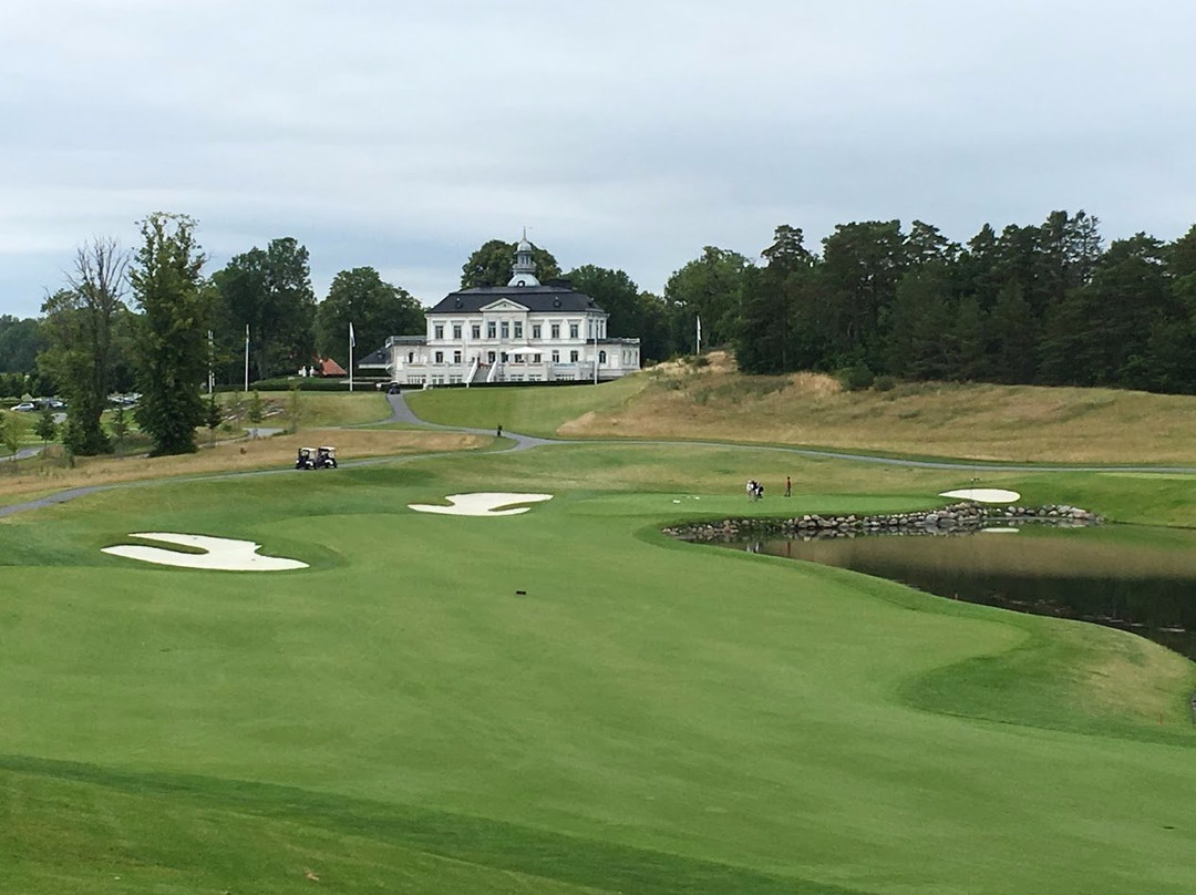 Bro Hof Slott Golfbanor-Bro必去景点