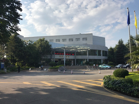 云南滇池大酒店主图