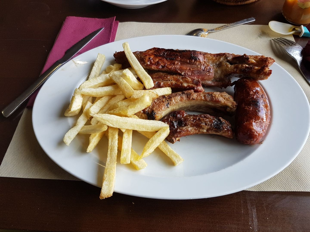 Hotel Restaurante Bruma主图