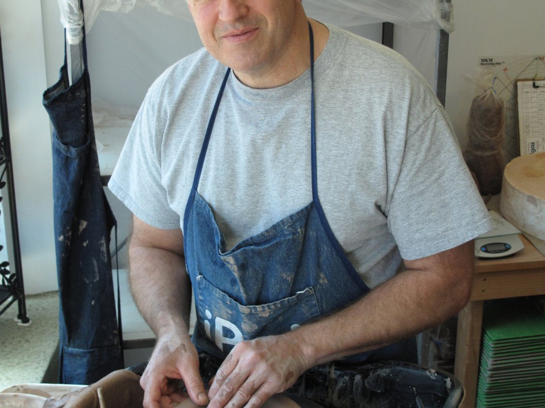 Pinder Pottery & Gallery-加利纳必去景点