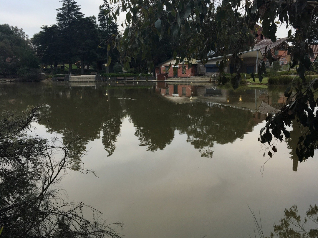 Surrey Park-博士山必去景点