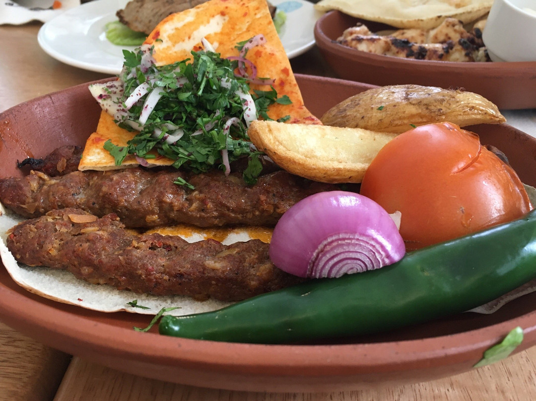 Enab Beirut Restaurant & Cafe