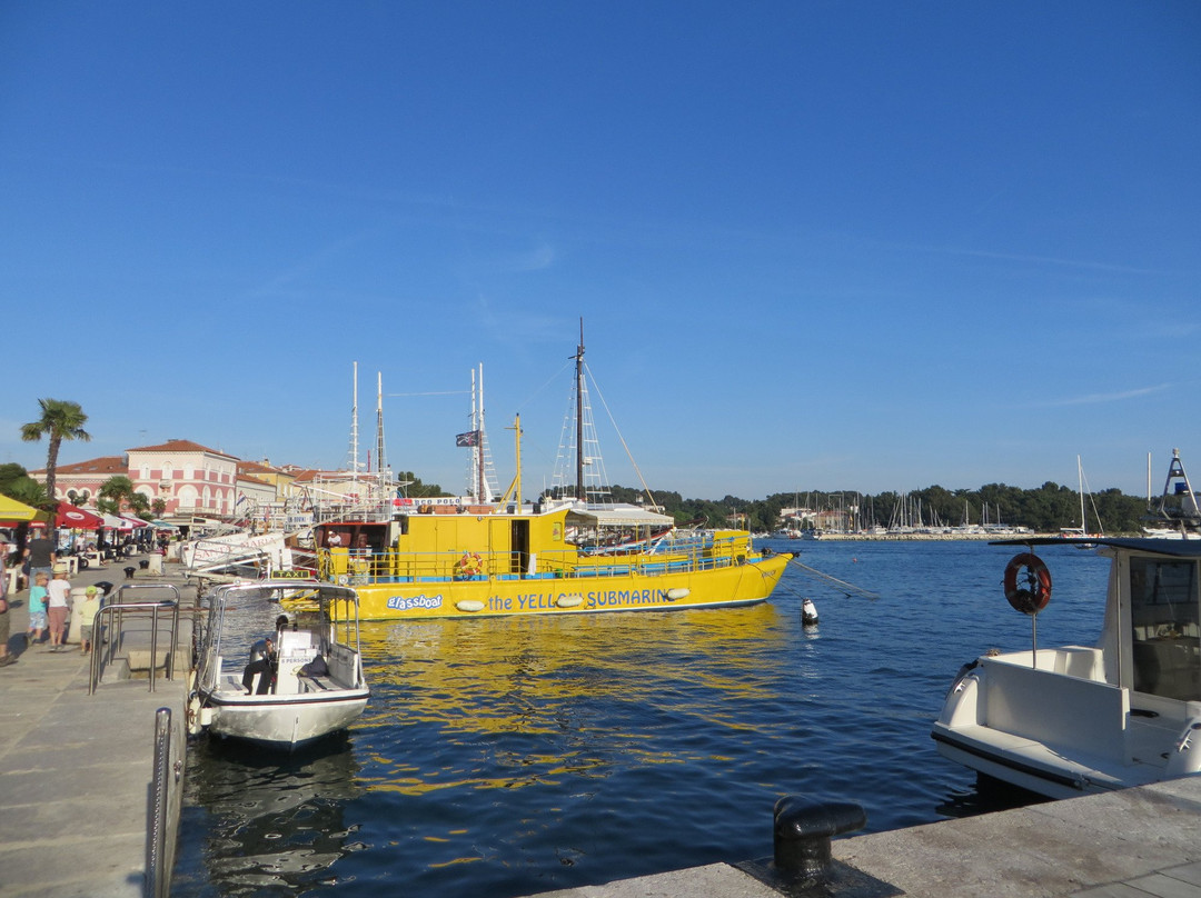 Porec Ferry Port-波雷奇必去景点