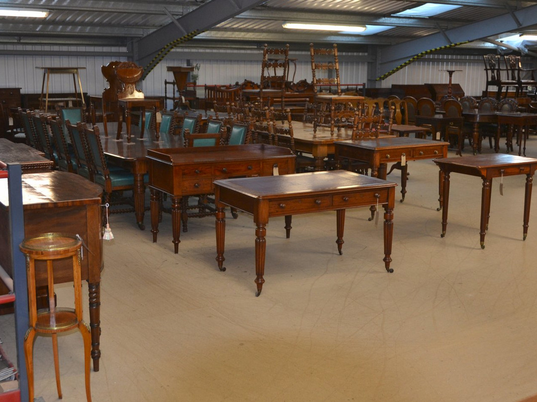 Driscolls Antiques Ltd (Antiques World)景点图片