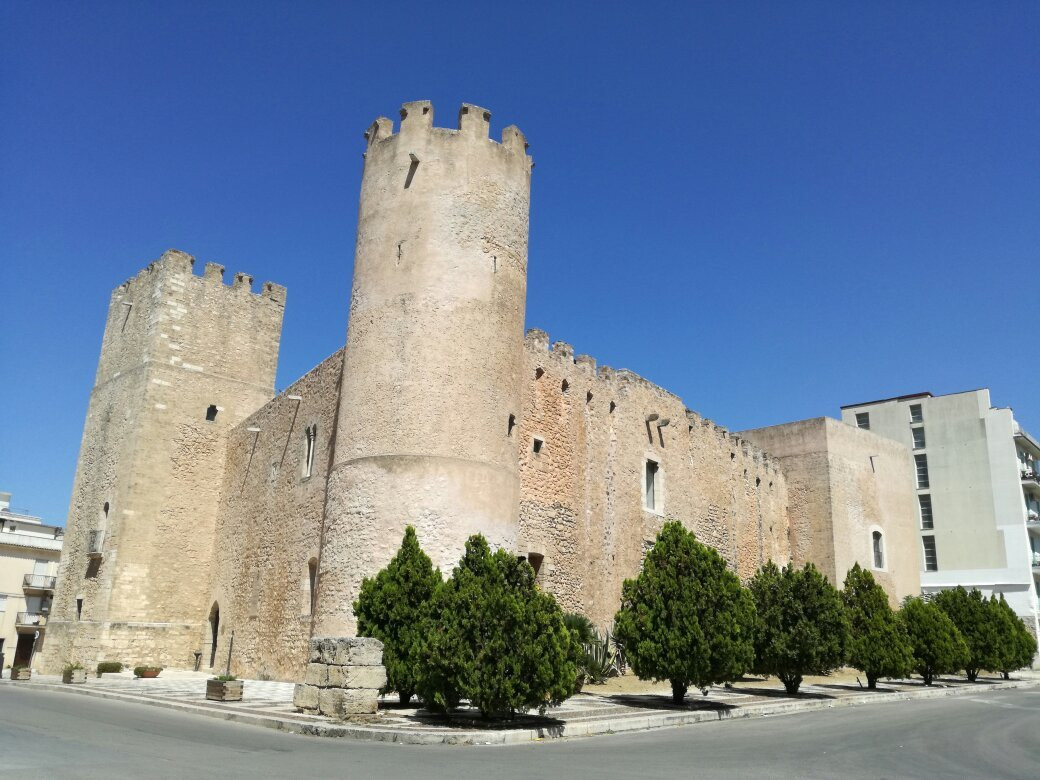 Alcamo旅游景点-Castello dei Conti di Modica