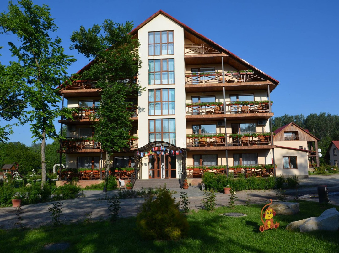Cottage-Park Slavna