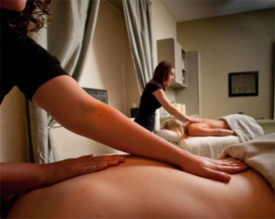 Nevaeh Salon & Spa-Hartville必去景点