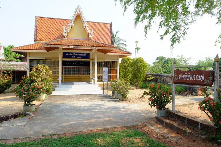 Wat Phra Tat Chom Ping-南邦必去景点