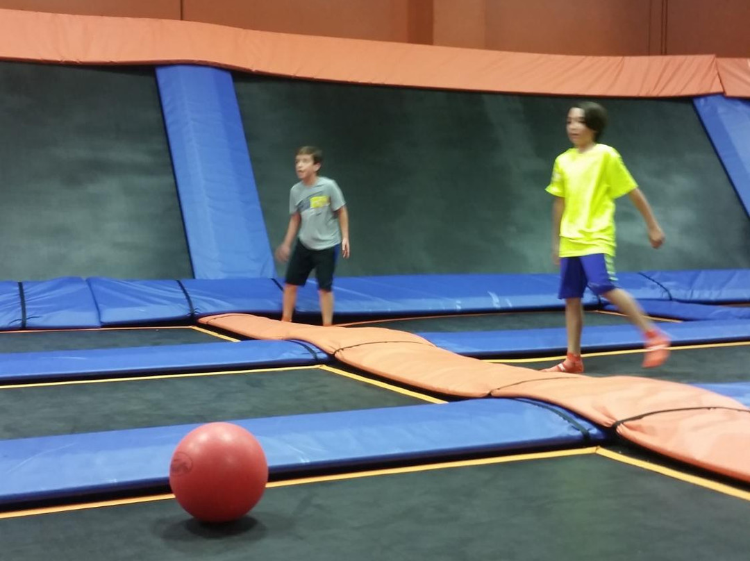 Sky Zone-Cutler Bay必去景点