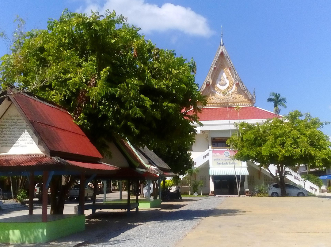 Wat Chanathipchaloem-沙敦必去景点