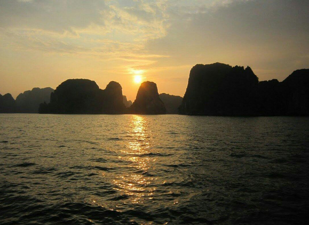 Cat Ba Tours景点图片