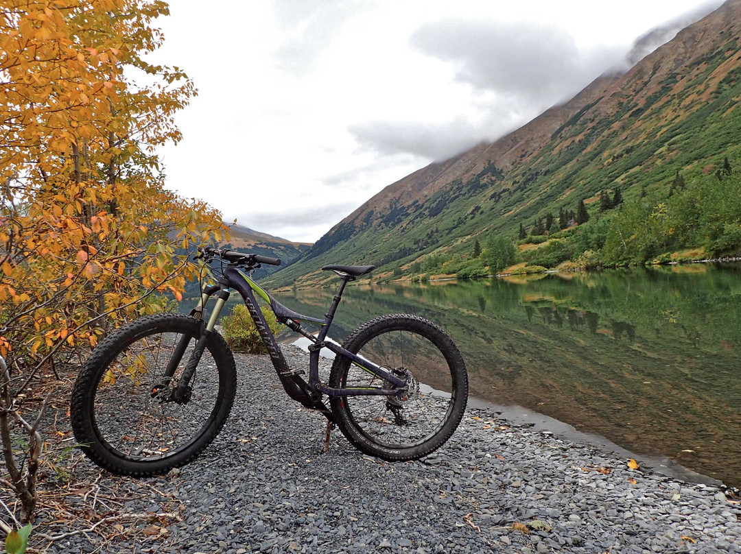 Crescent Lake Hiking Trail-Cooper Landing必去景点