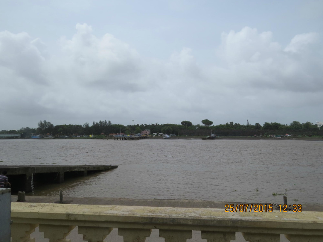 Jetty Garden-达曼必去景点
