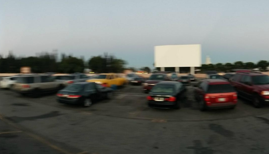 Pacifc Theaters Vineland Drive In-工业市必去景点