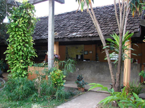 Villa Thakhek