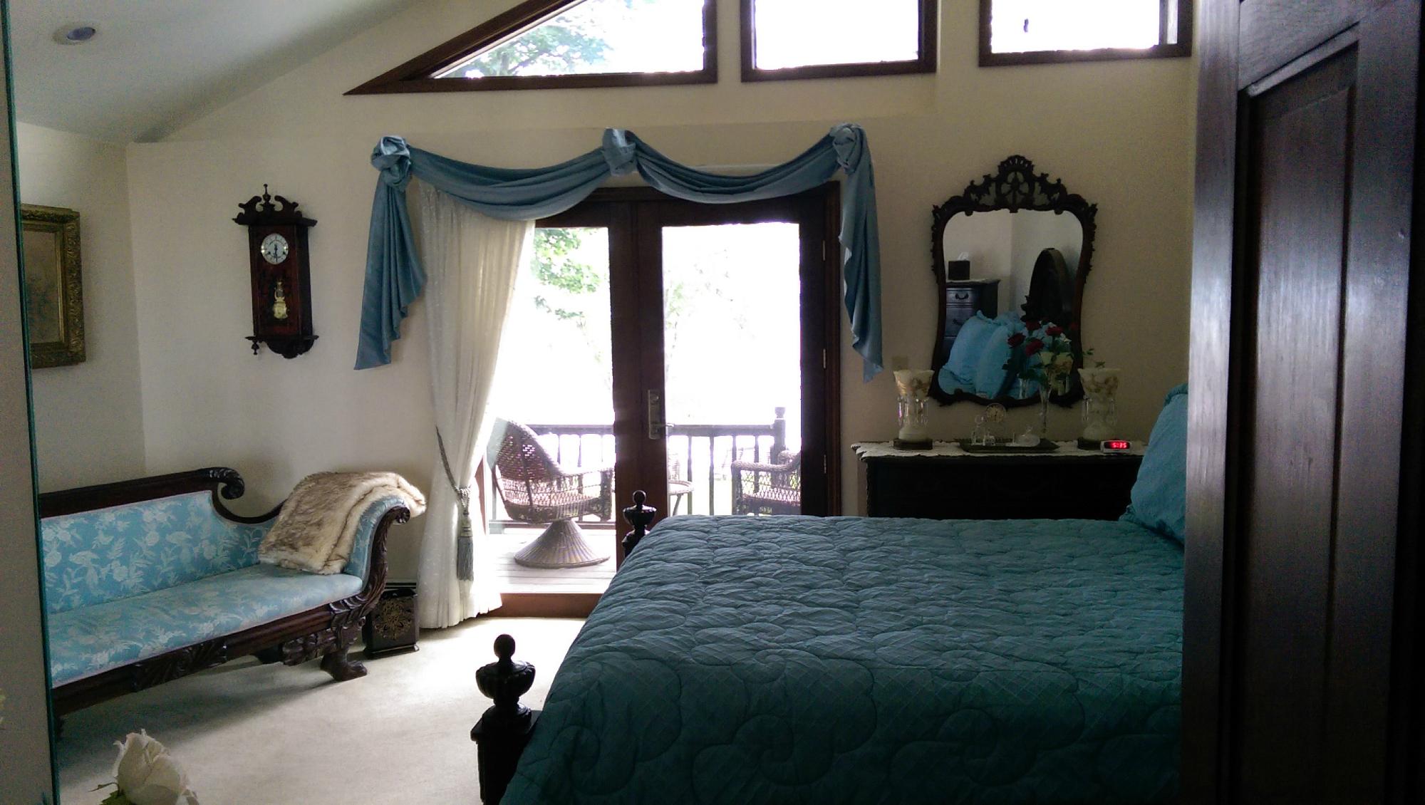 Sharon's Lakehouse Bed & Breakfast-客卧