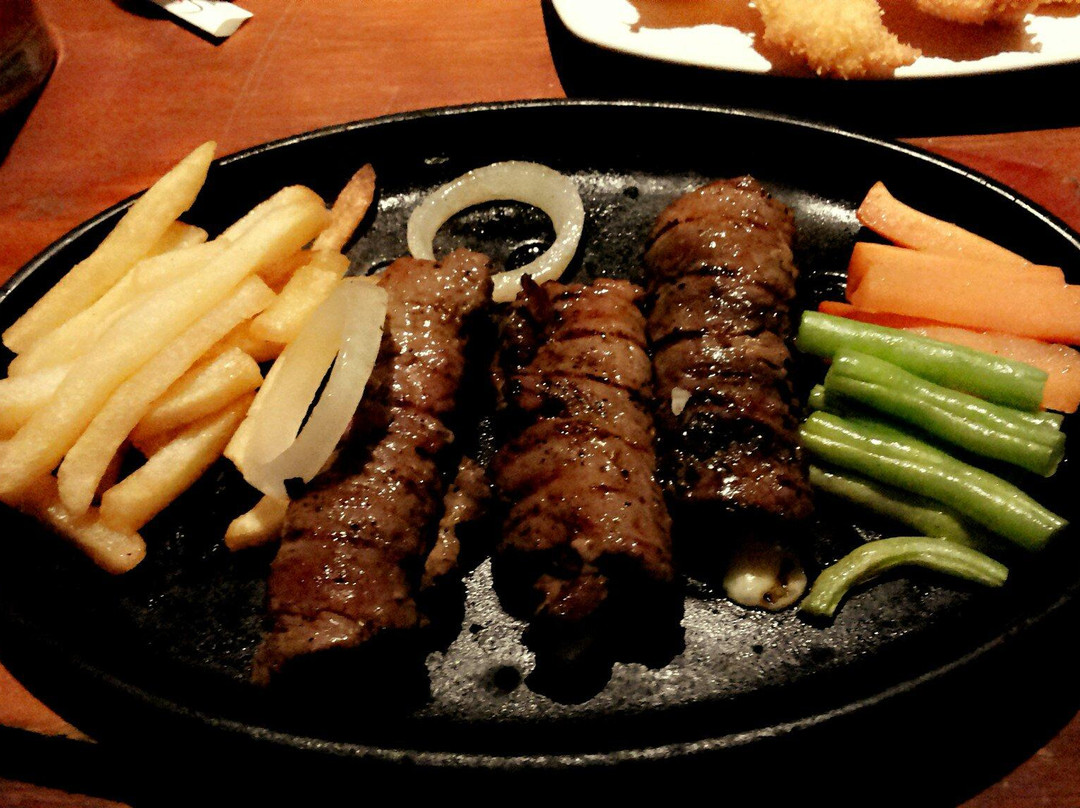 Steak Hut Bukit Darmo Boulevard