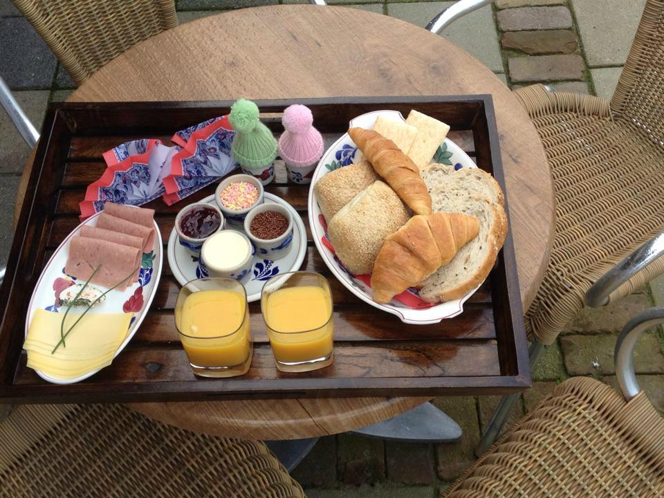 Bed & Breakfast Erve Dikkeboer-餐饮