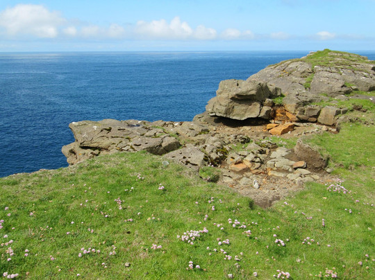 Asmundarstakkur-Suduroy必去景点