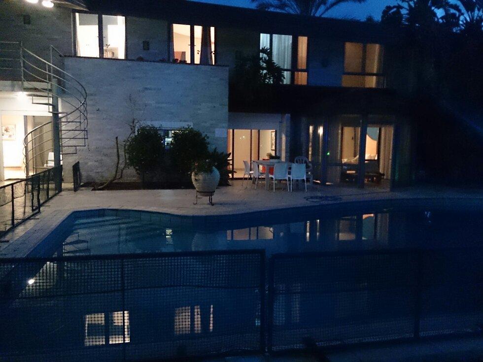 Villa Bakfar Tavor-泳池