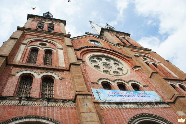 圣母大教堂-胡志明市必去景点