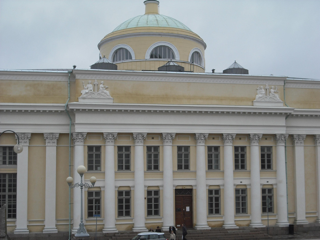 议会广场（Senaatintori）-赫尔辛基必去景点