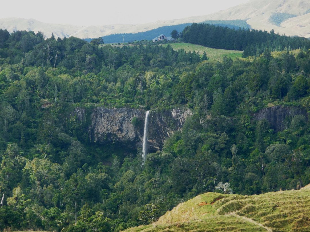 Bridal Veil Falls-拉格伦必去景点