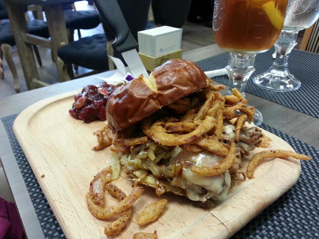 The Honey Baked Ham Company