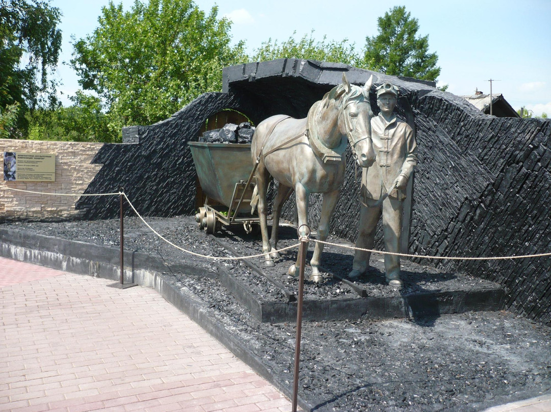 Krasnaya Gorka Museum Preserve景点图片