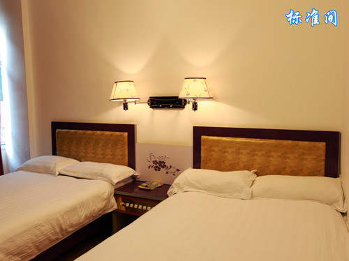 黄果树迎宾大酒店主图