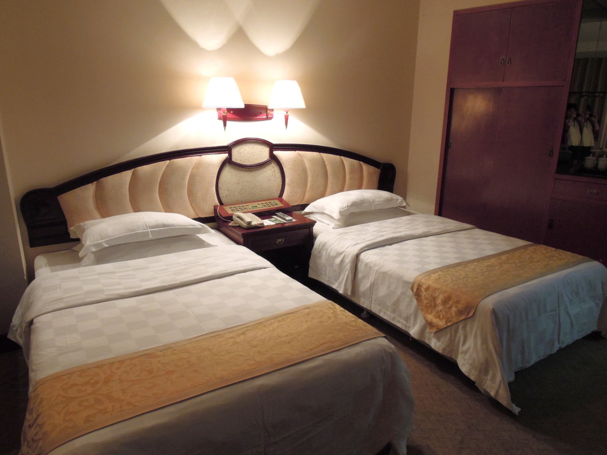 红云酒店（北流汽车总站万达广场店）-客卧