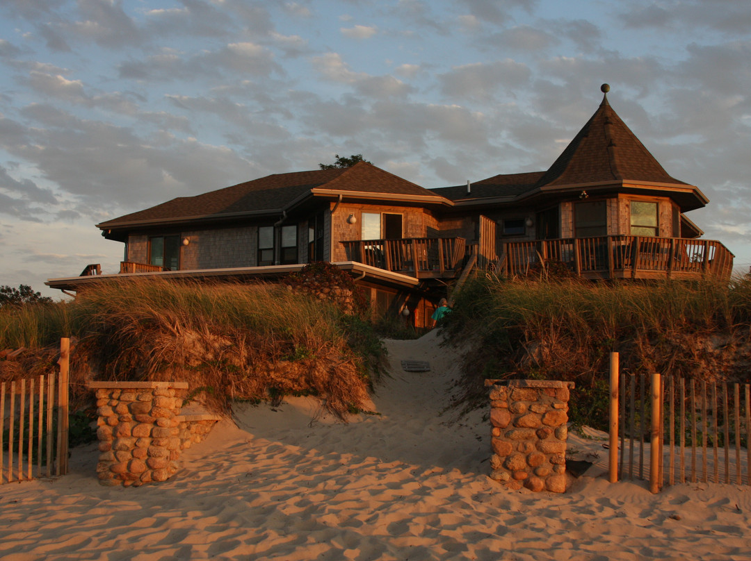 Linger Longer By The Sea
