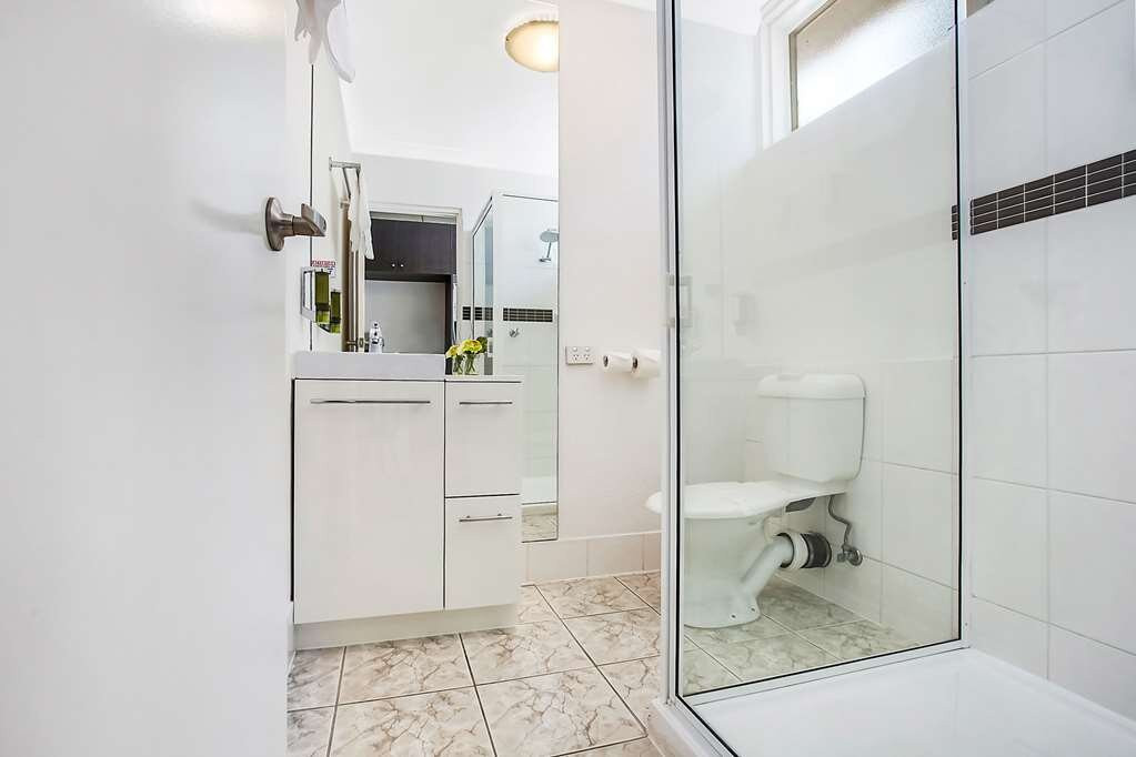 西方舒适旅馆主图