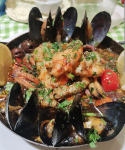Restaurante Griego Kéfi . Estiatorio餐厅图片