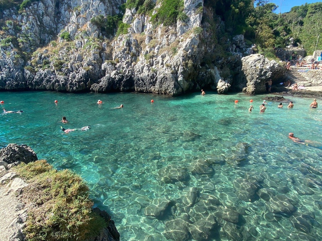 Cala dell'Acquaviva景点图片