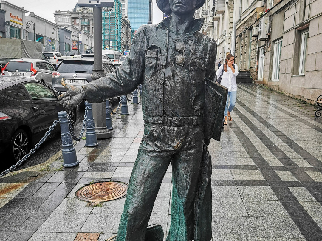 Sculpture Memories of the Foreign-Sailor-海参崴必去景点