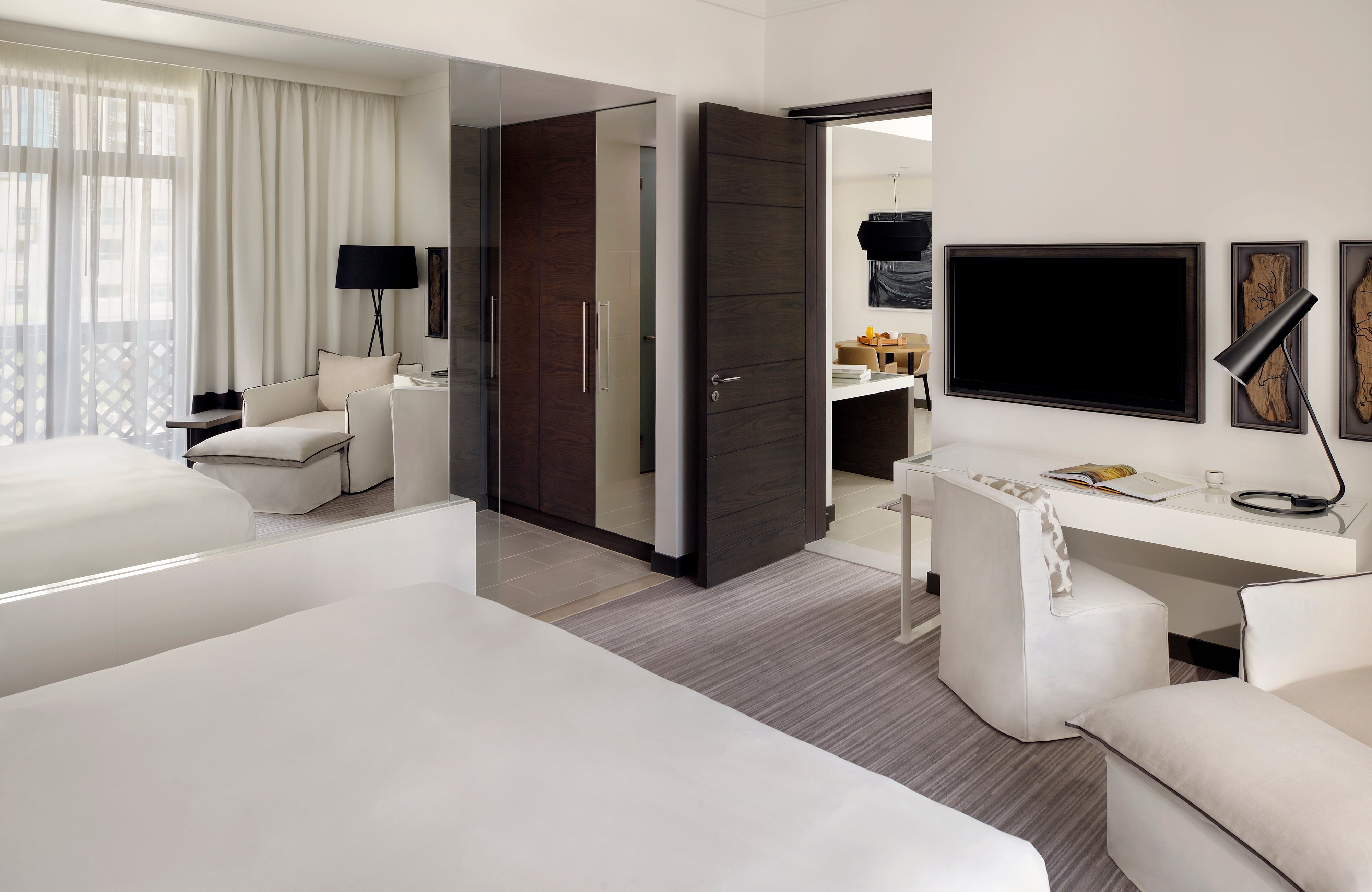 卡玛迪恩酒店-客卧