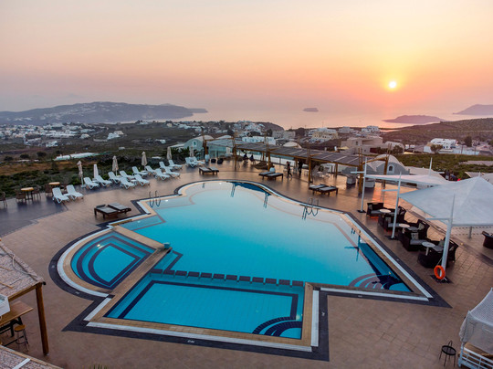 Smy Santorini Suites & Villas主图