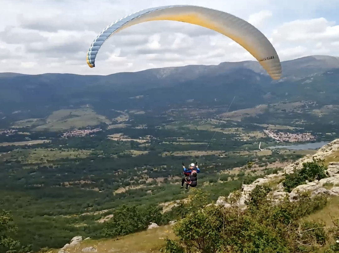 Denubeanube Paragliding景点图片