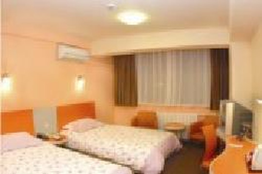 莫泰168大连三八广场店主图